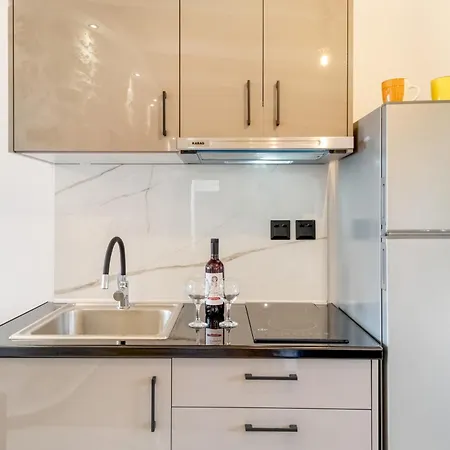 Apartment 3